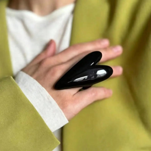 Vintage Oversized Glossy Resin Heart Sophisticated Elegant Rings
