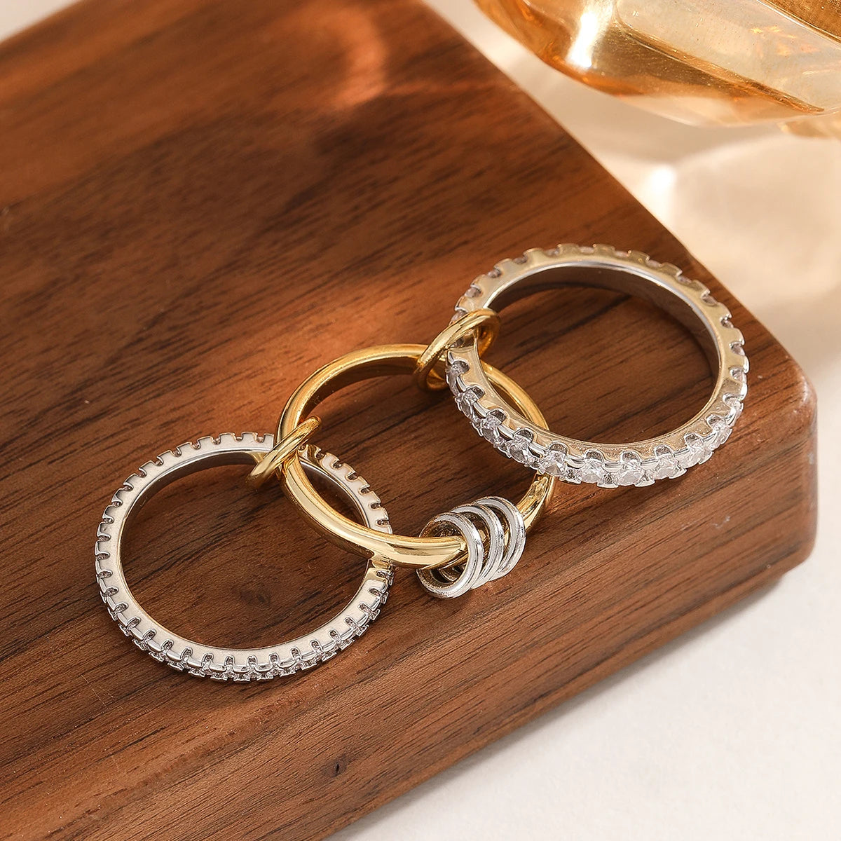 A Niche Four-Ring Copper Jewelry Ring