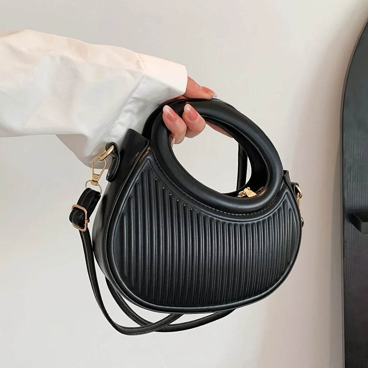 Chic Stripe Crossbody Elegant Synthetic Leather Handbag