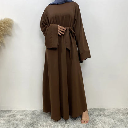 عباية وقفطان طويلة بطابع اسلامي 