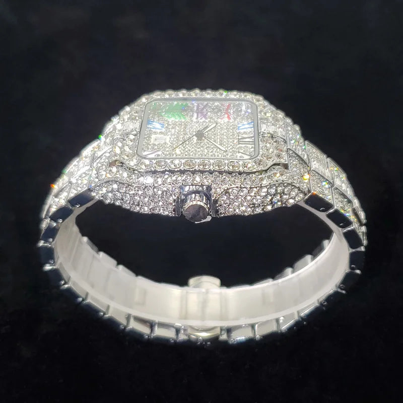 ساعات أرقام مربعة ملونة مرصعة بالألماس