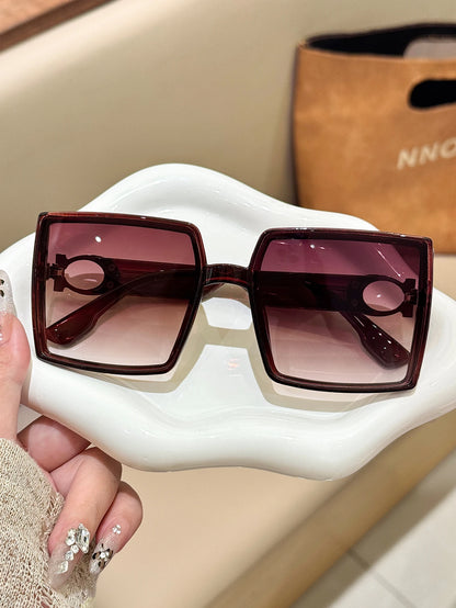 Retro Brown Plaid Diamond Embedded Temples Sunglasses