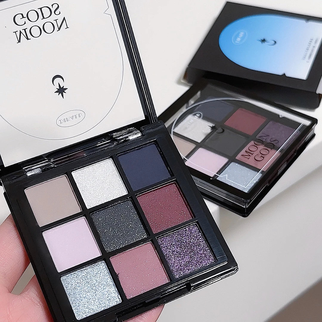 Moon Tray Beads Matte eyeshadow
