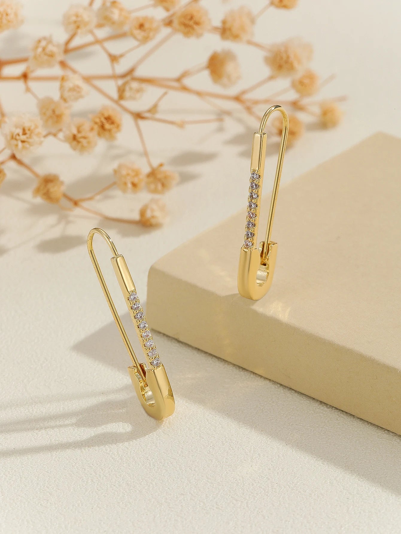 Micro Inlaid Zircon Paper Clip Earrings