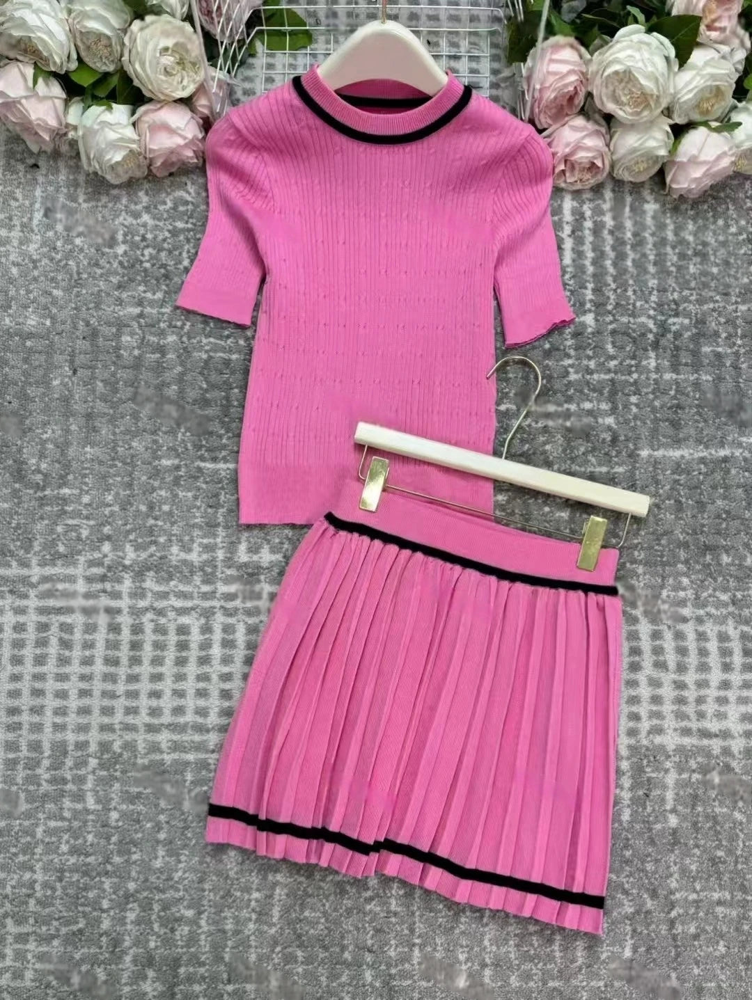 Short Sleeve Pleated Sexy Mini Skirts Set