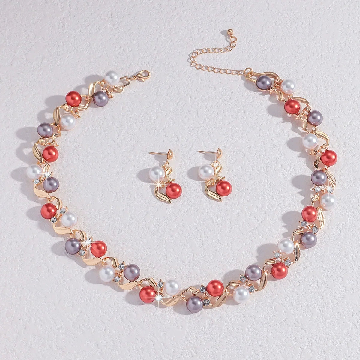 Retro Leaf shaped Multicolored Pearl Necklace Set