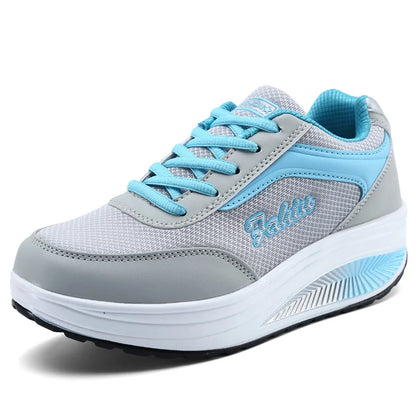 DANA Walking Platform Sneakers