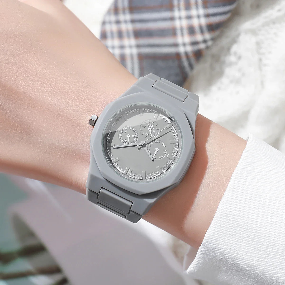 Imitation Three-eyes Dial Quartz Plastic  Band Watch