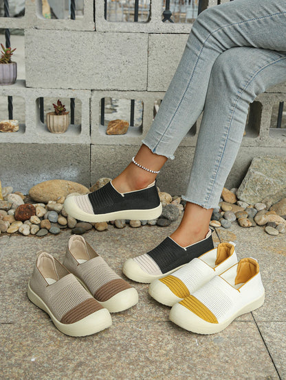 Retro Dual-tone Slip-on Breathable Soft Shoes