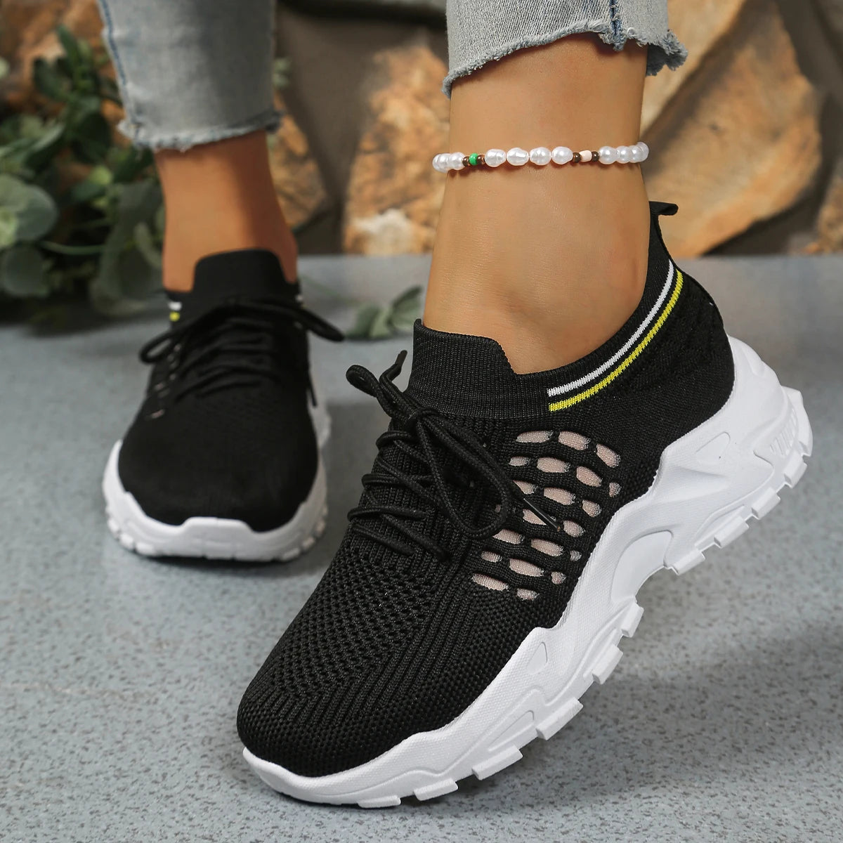 Leopard print lightweight casual sneakers