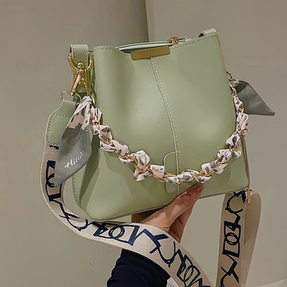 Shoulder Large Capacity Ribbon Chain Bucket Bag