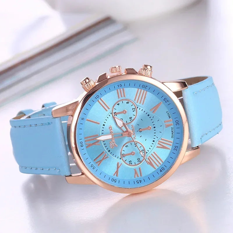 Leather Simple Quartz Wristwatch