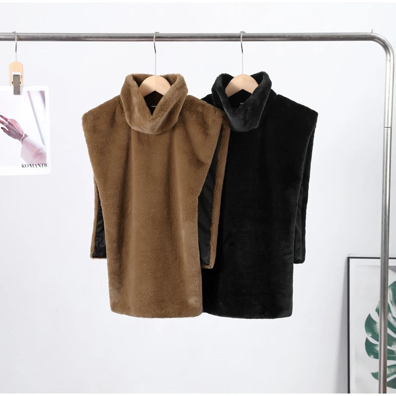 Elegantes abrigos de piel de manga larga