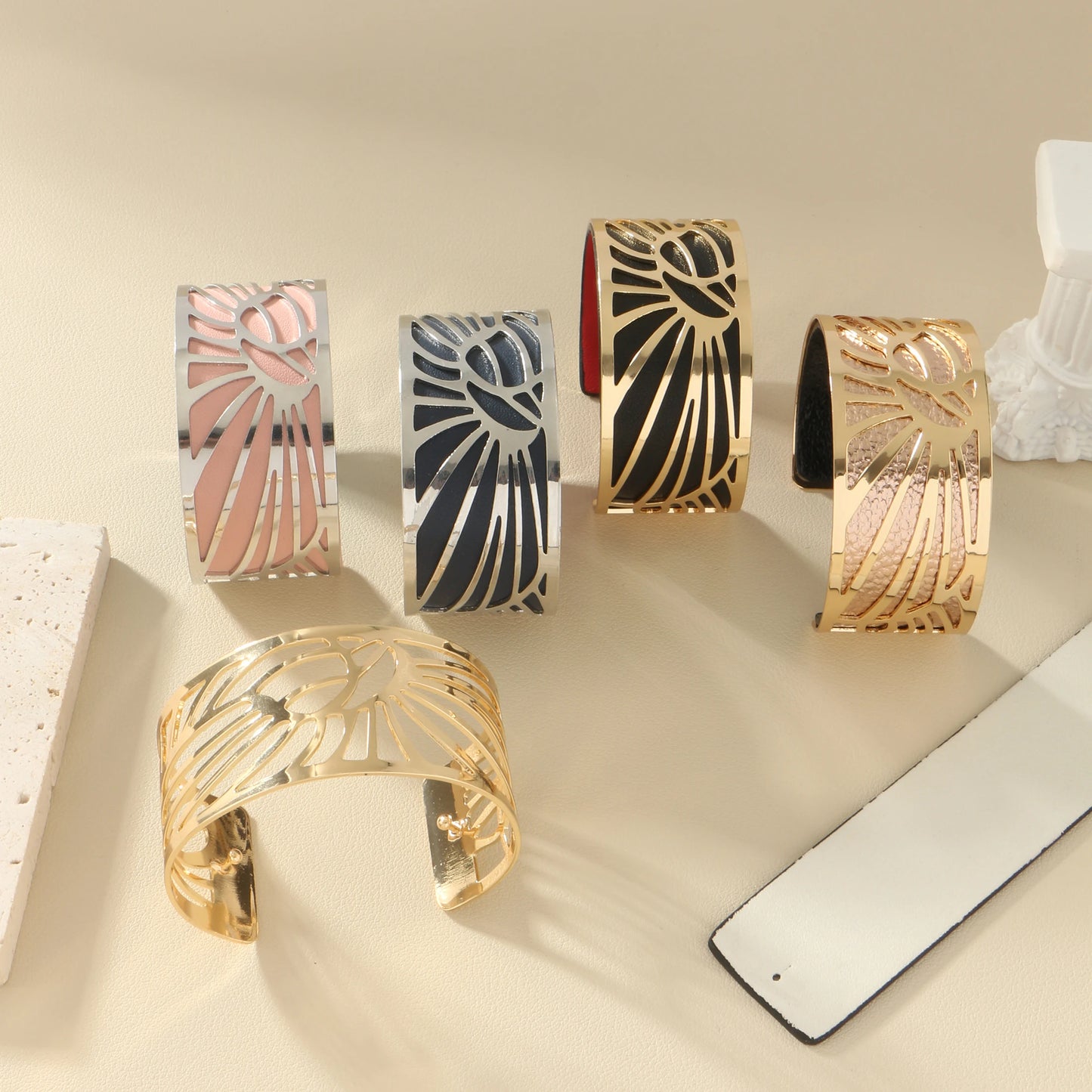 1 set of C-shaped stainless steel gold-plated silver hypoallergenic bracelet