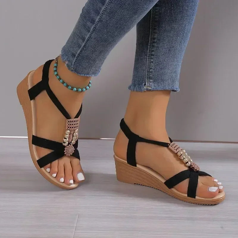 DANA Round Toe Heel Metal Casual Sandals