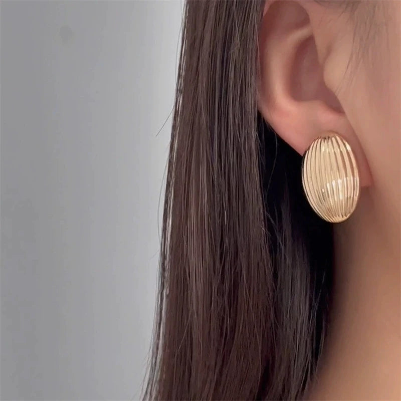 Vintage Geometric Striped Oval Clip on Earrings