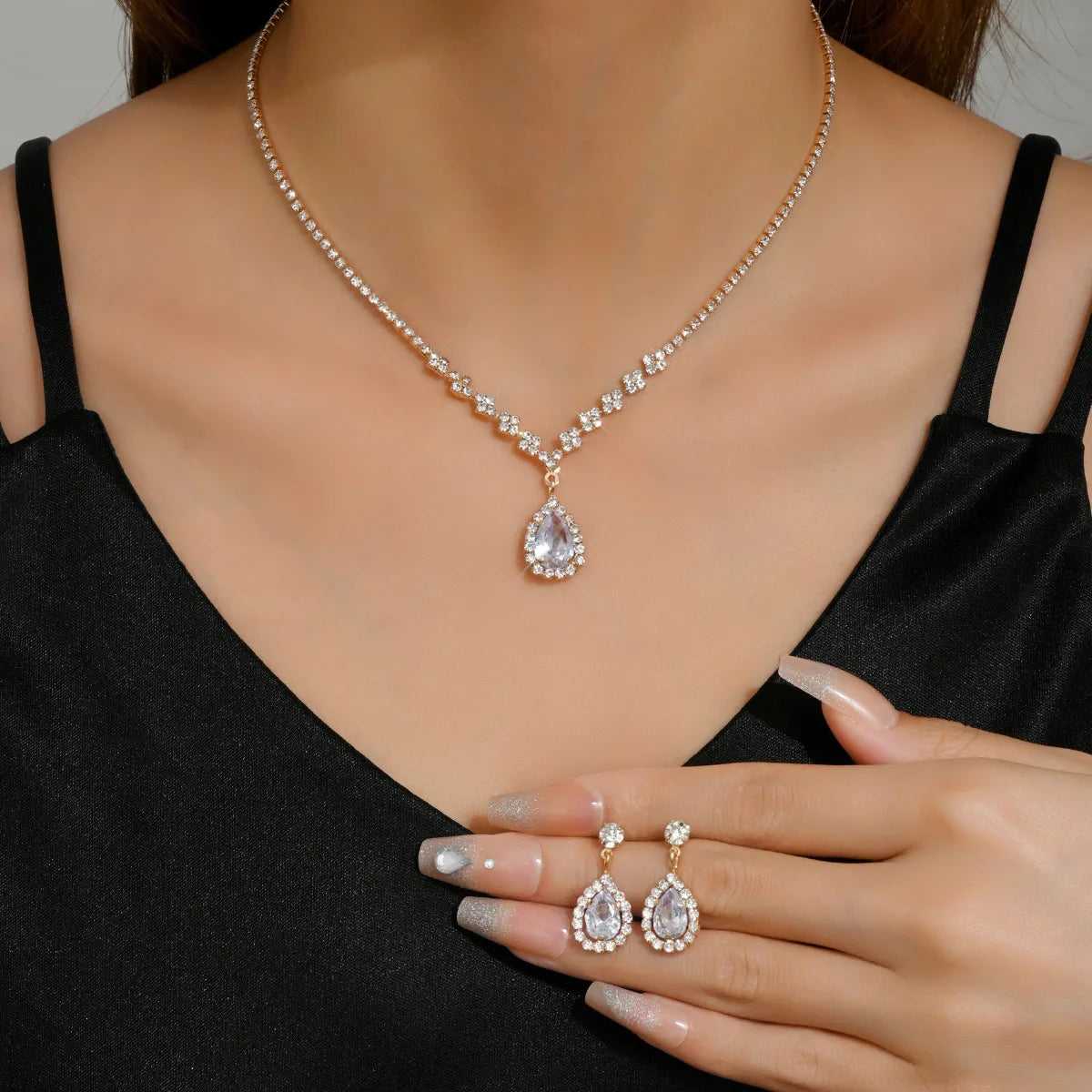 Droplet Necklace Banquet Set