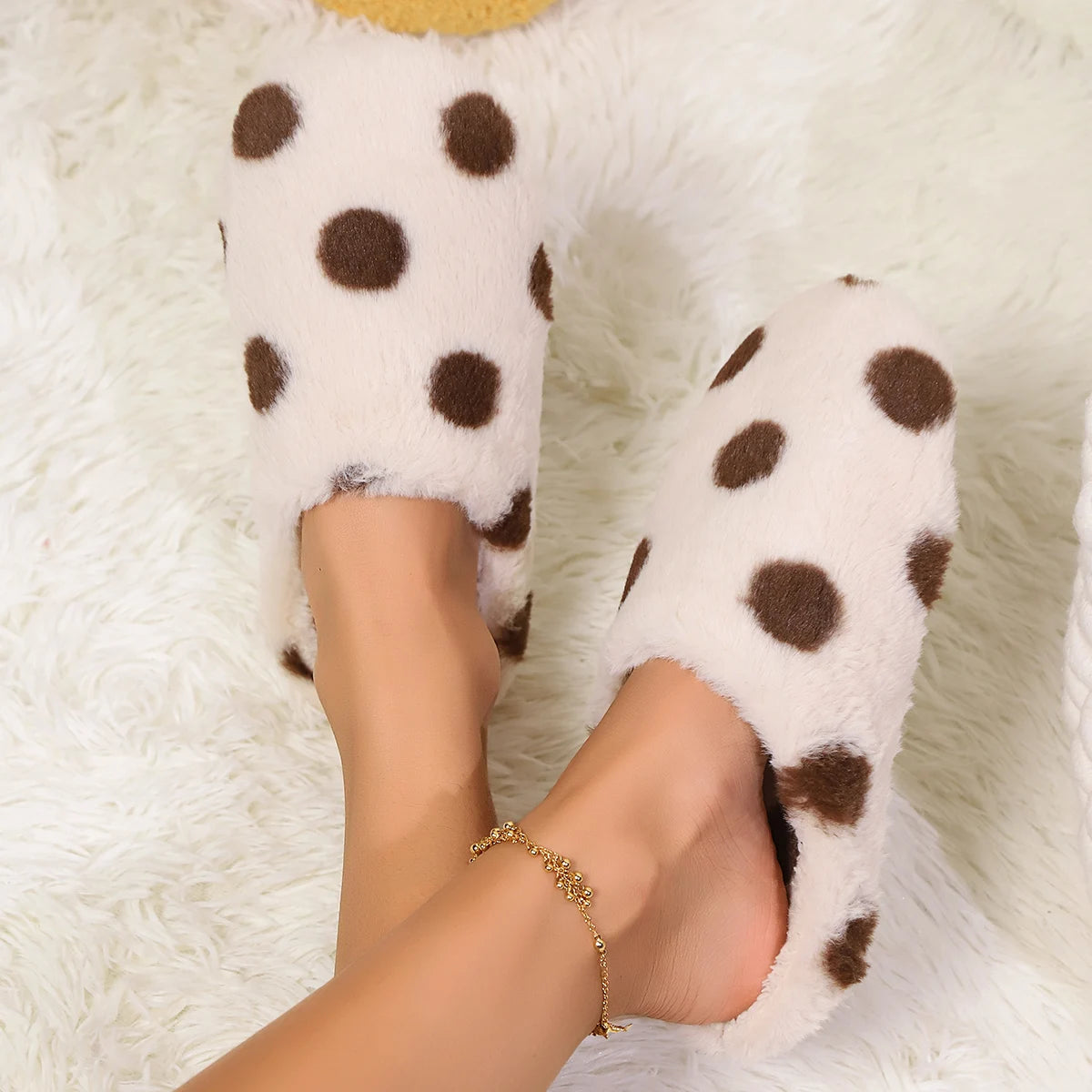 DANA Winter Heart-Shaped Slippers