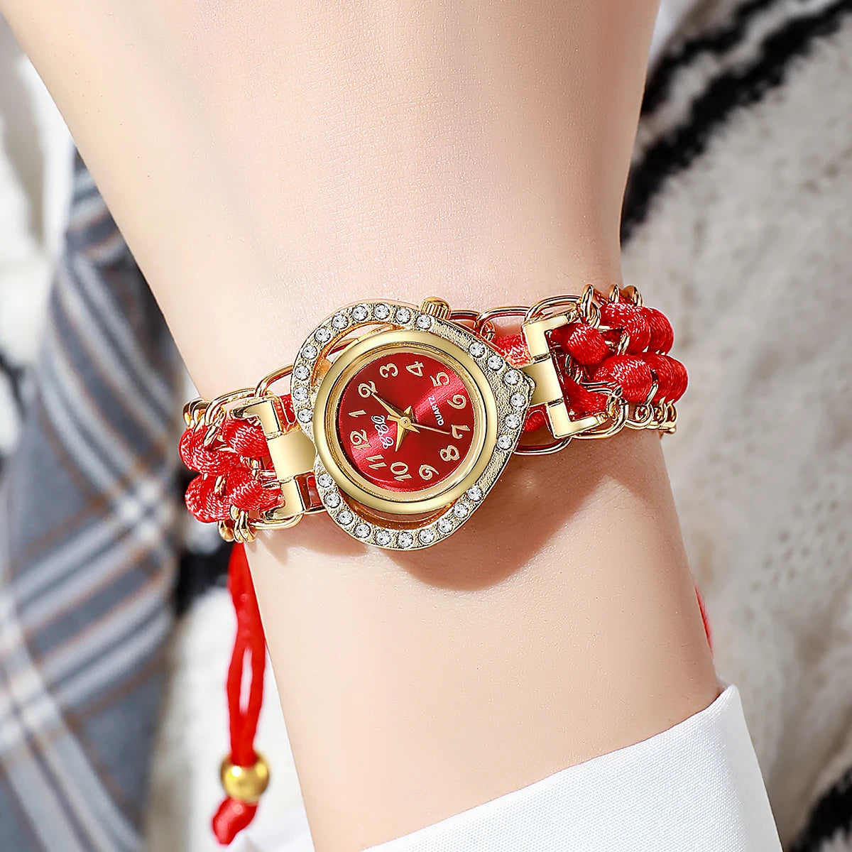 Luxury Rhinestone Heart Dial Woven Strap Quartz Wristwatch