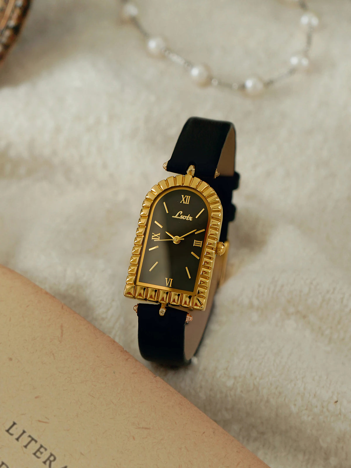 French-Style Arc De Triomphe Retro Leather Strap Watch