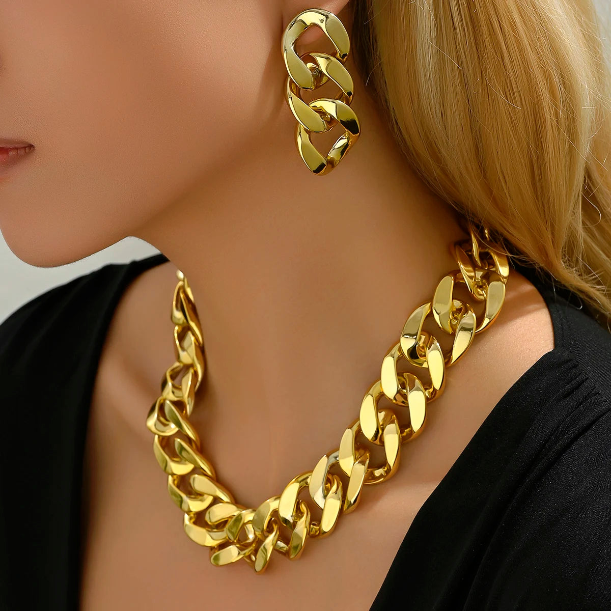 Exaggerated Necklace bracelet earrings set