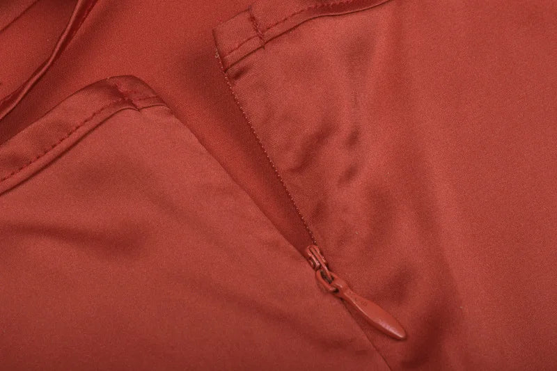 Vestido midi largo sin espalda con cordones de satén