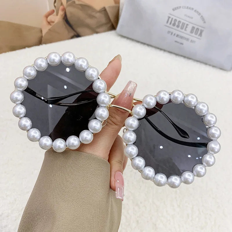 Luxury Pearl Metal Frame Round Sun glasses