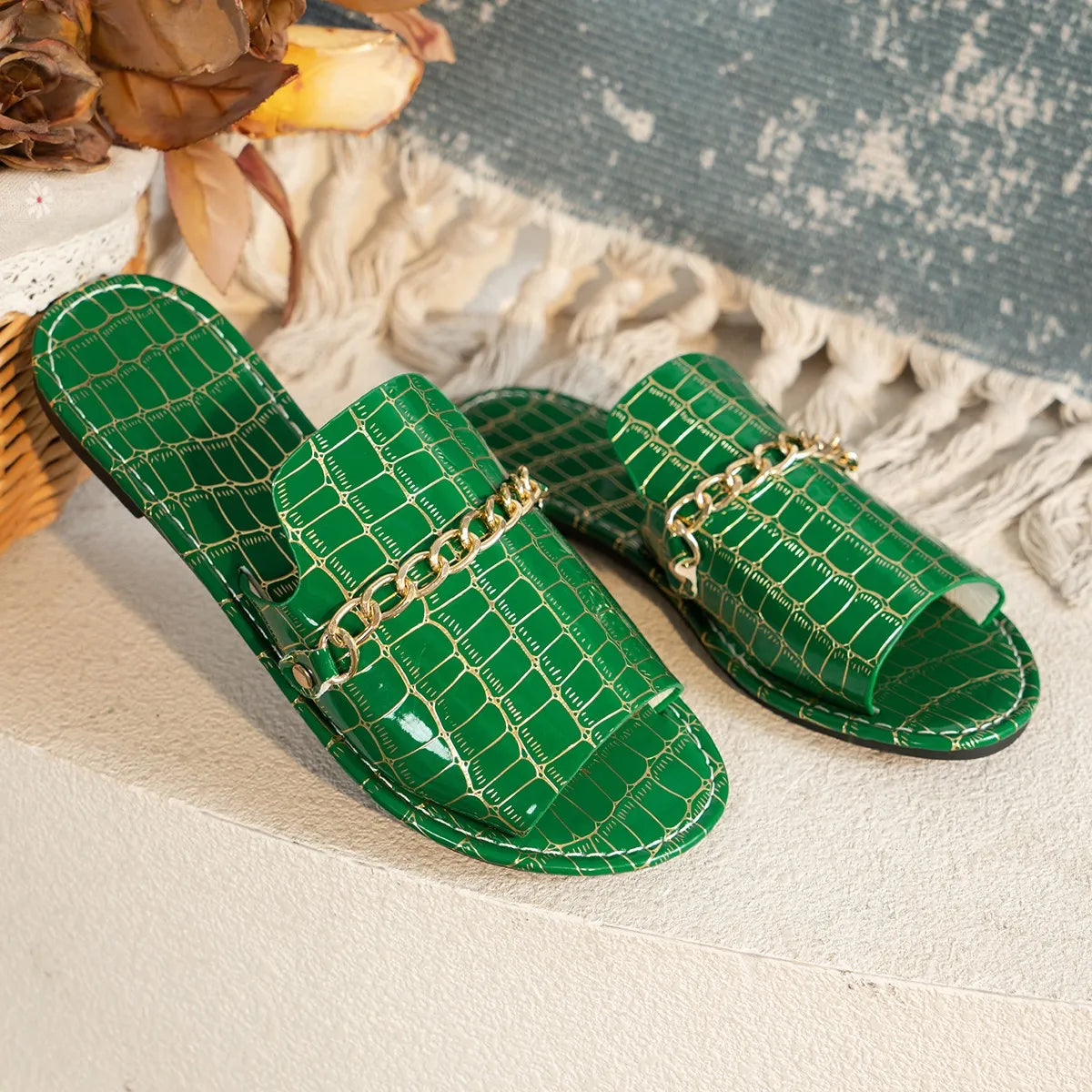 Open-toed Flip-flops Flat Slipper