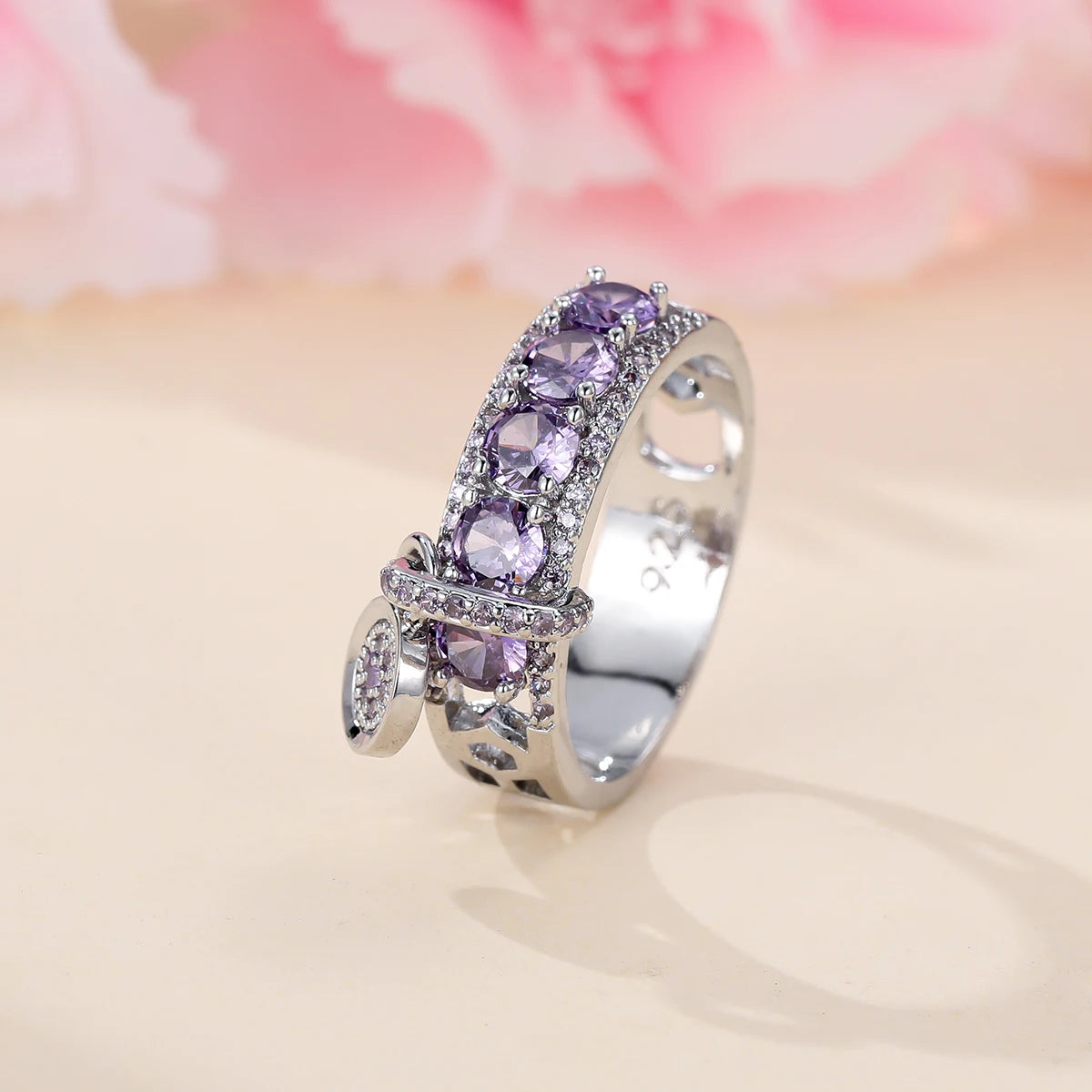 Vintage Royal Blue Stone Ring