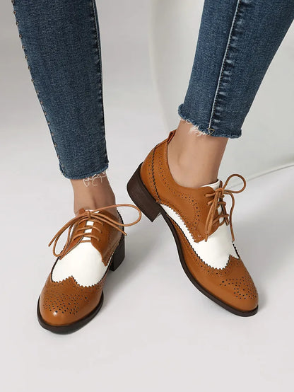 Oxford pointed toe shoes