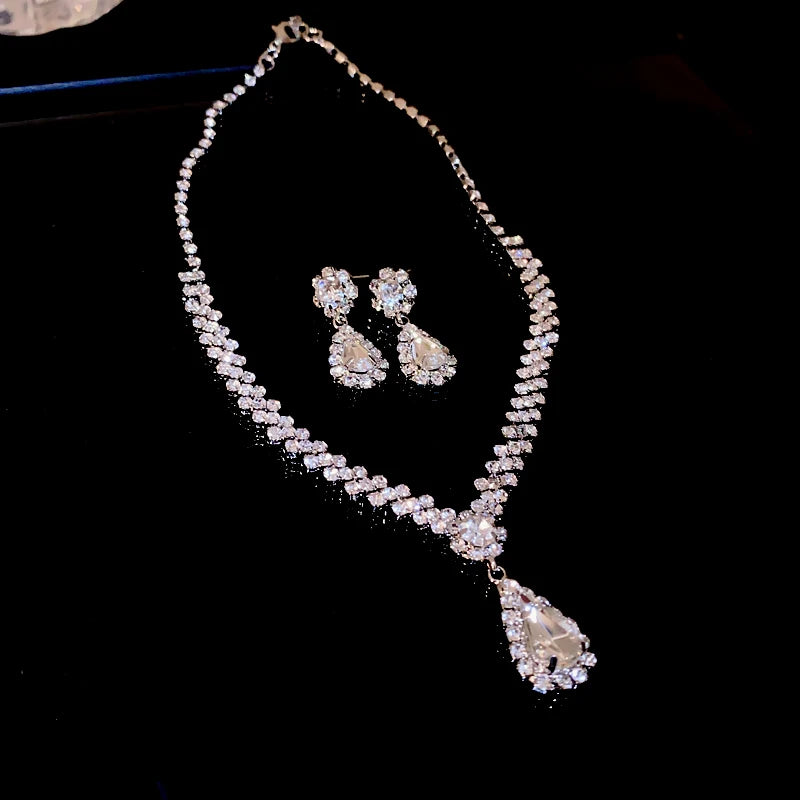 Inlaid Red Rhinestone Necklace Earring Set