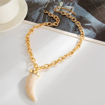 Salircon Imitation Of Cow Horns Acrylic Metal Necklace