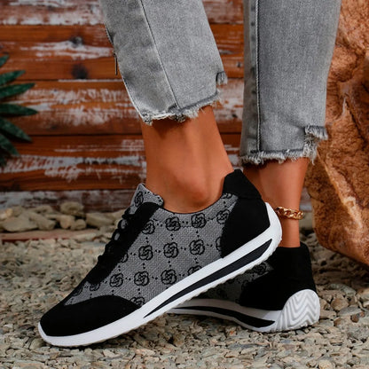 DANA Round Head Sneakers