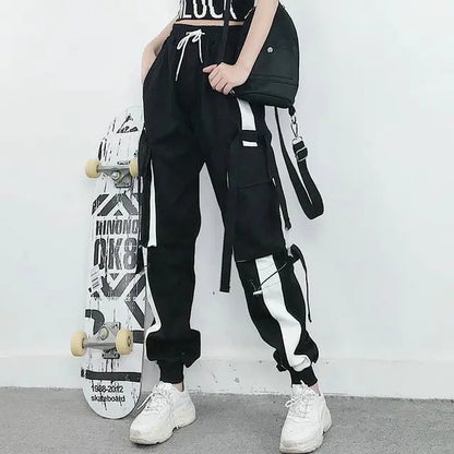Pantalones deportivos con bolsillos estilo cargo punk