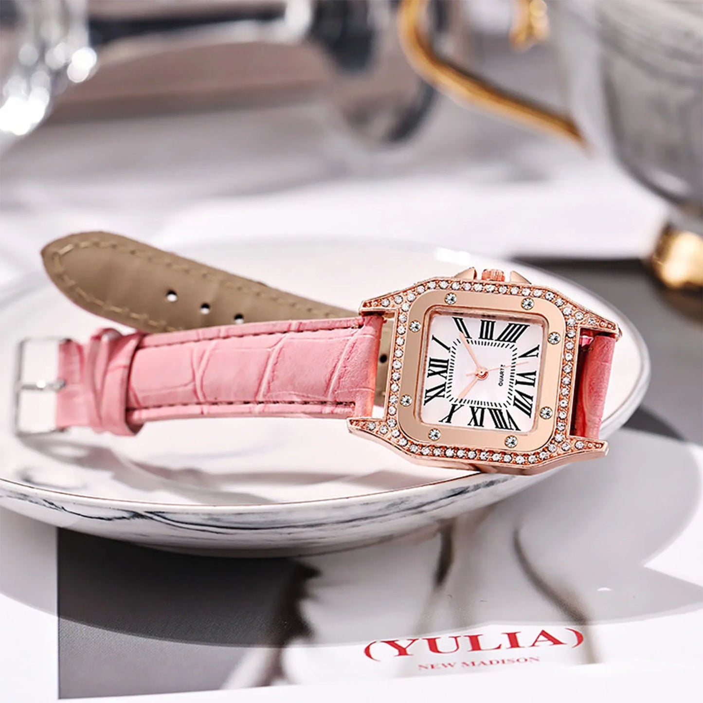 Elegant Leather Strap Watch Casual Quartz Wristwatch