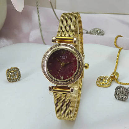 Luxury Quartz Wristwatches Intermittent Gold Bracelet Watch