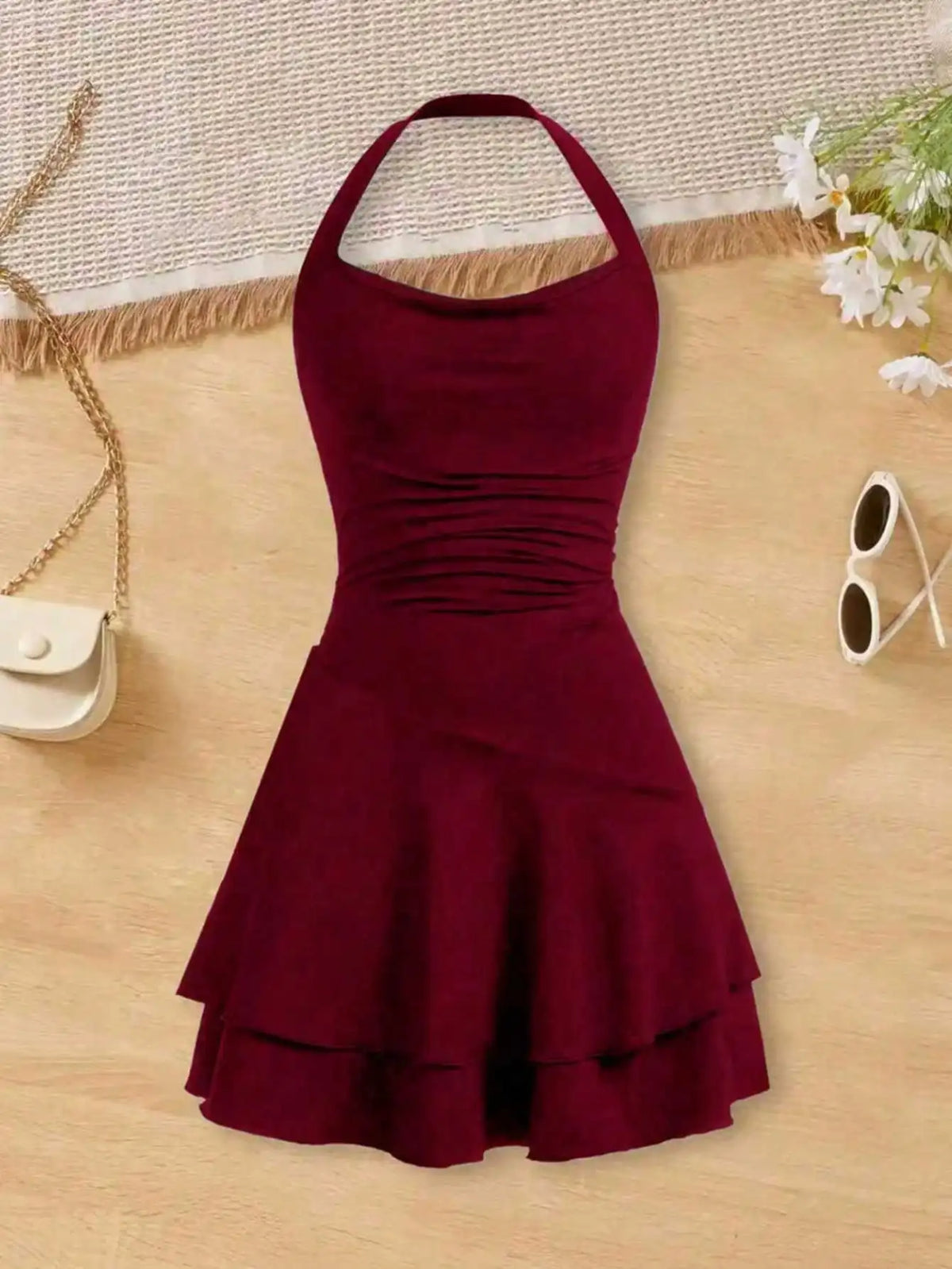 Cinching and slimming effect backless cross tie dress
