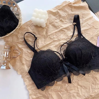 حمالة صدر مثيرة مطرزة بالزهور من الدانتيل