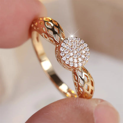 White Zircon Round Stone Hollow Metal Vintage Gold Rings