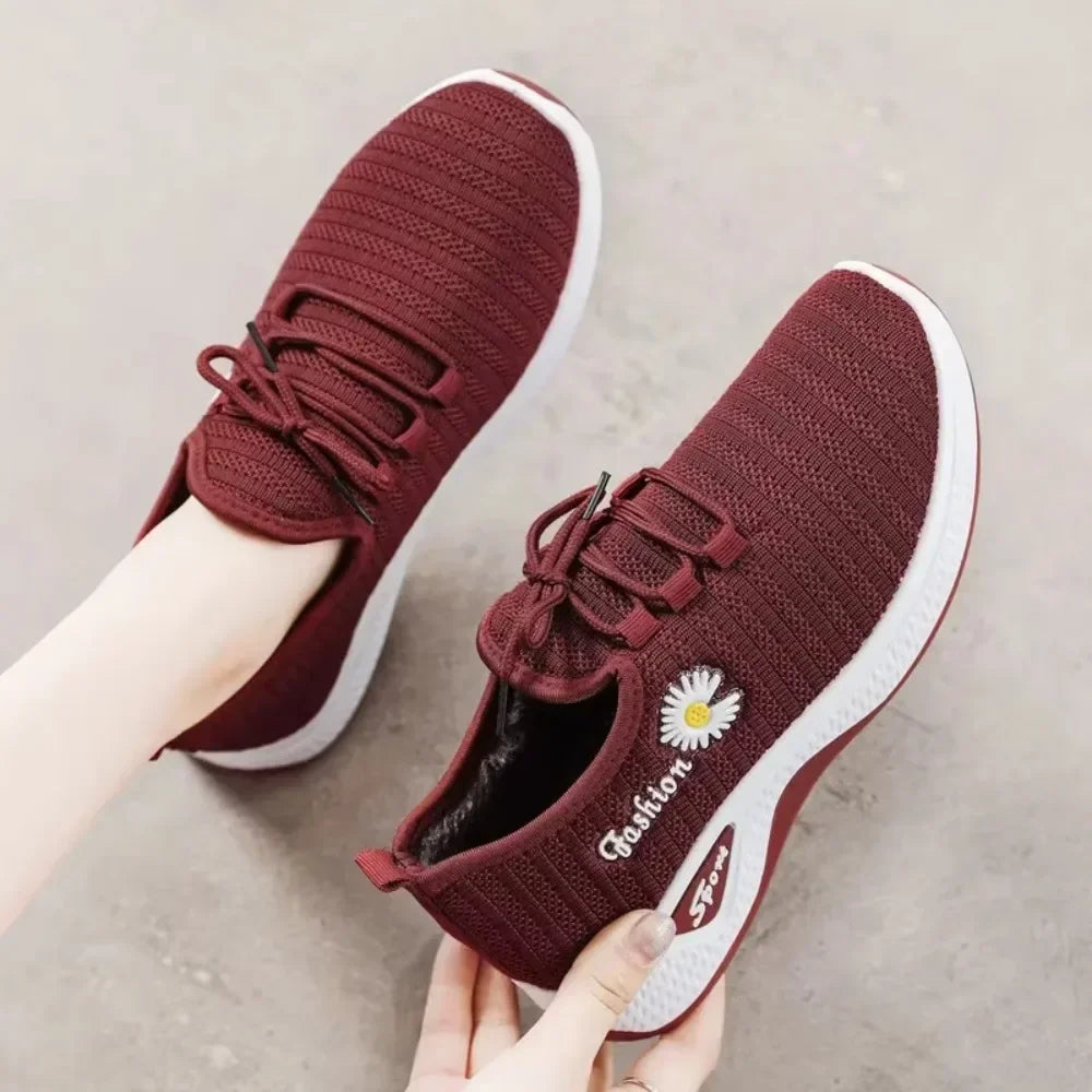 DANA Sports Thick and Breathable Sneakers