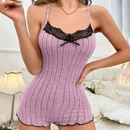 Lencería con lazo en la espalda