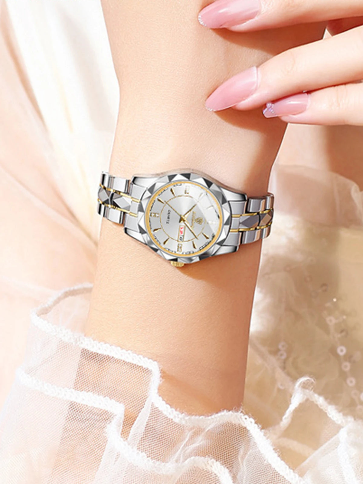 Luxury Ladies Quartz Waterproof Luminous Date Stainless Stain Wristwatch