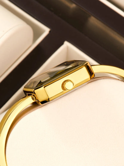Retro and Affordable Luxury Water-Resistant Quartz Bracelet Watch