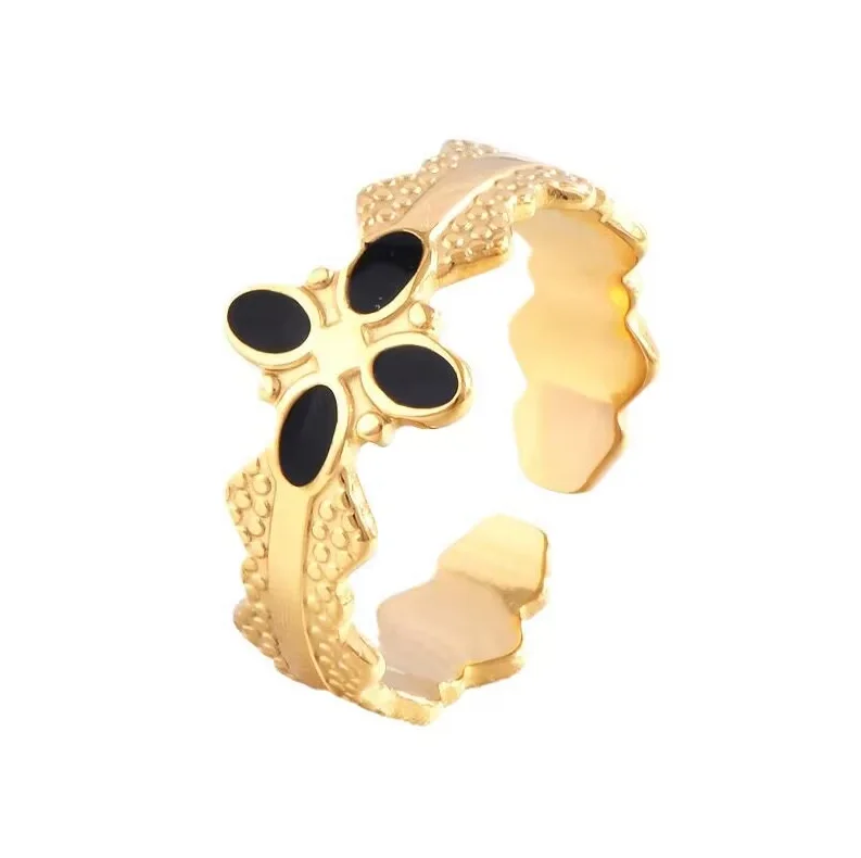 DANA Three-dimensional M Letter Ring