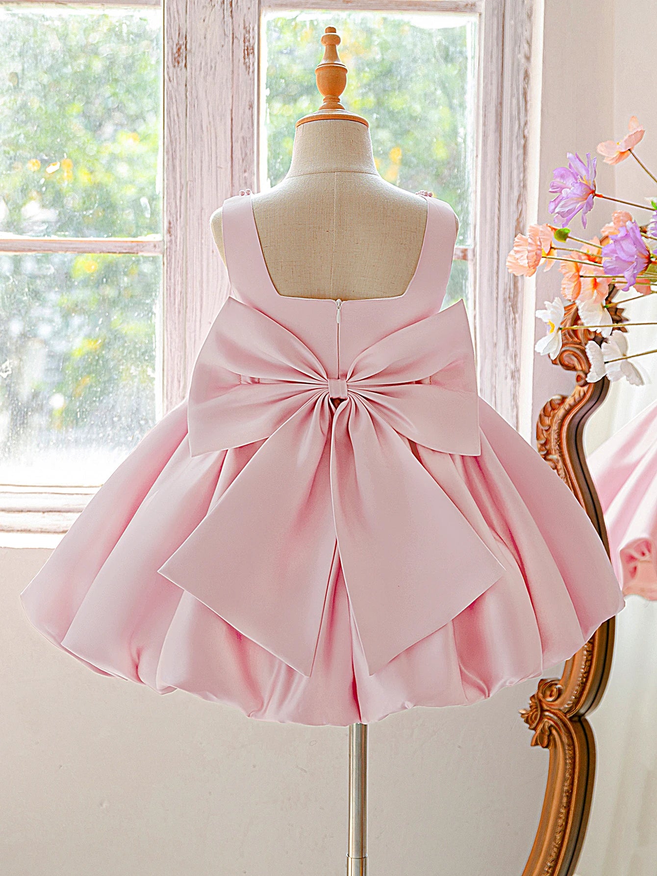 Elegant beautiful popular bud queue party dress