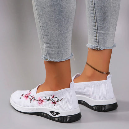 Breathable mesh flat casual sneakers shoes