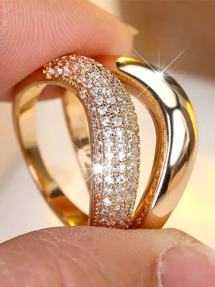 White Zircon Stone Vintage Gold Bridal Rings set