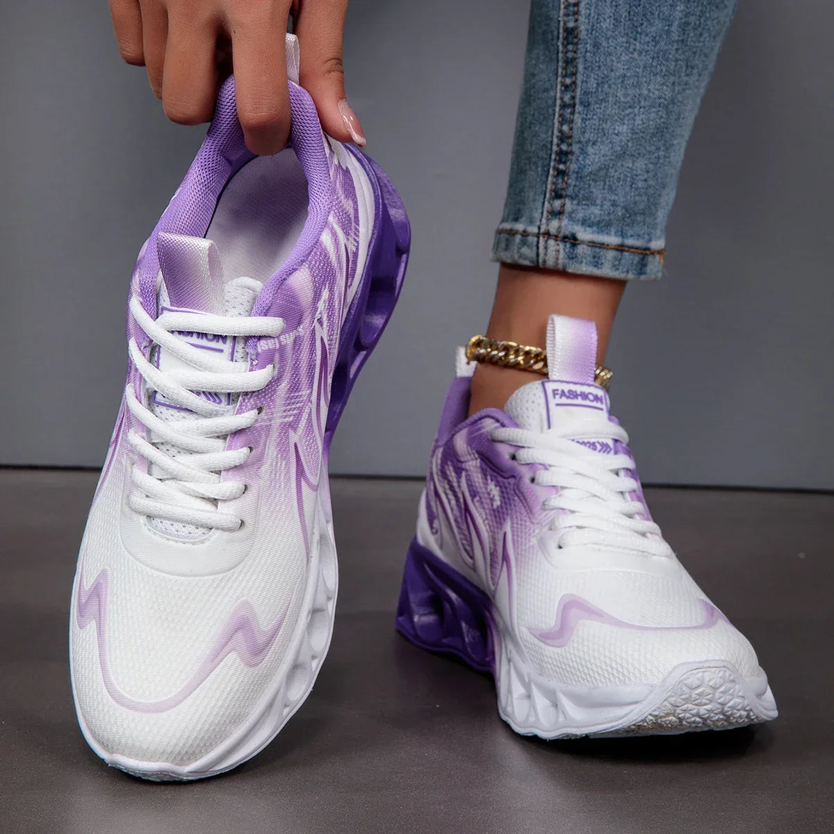 Running Lightweight Mesh Unisex Sneakers