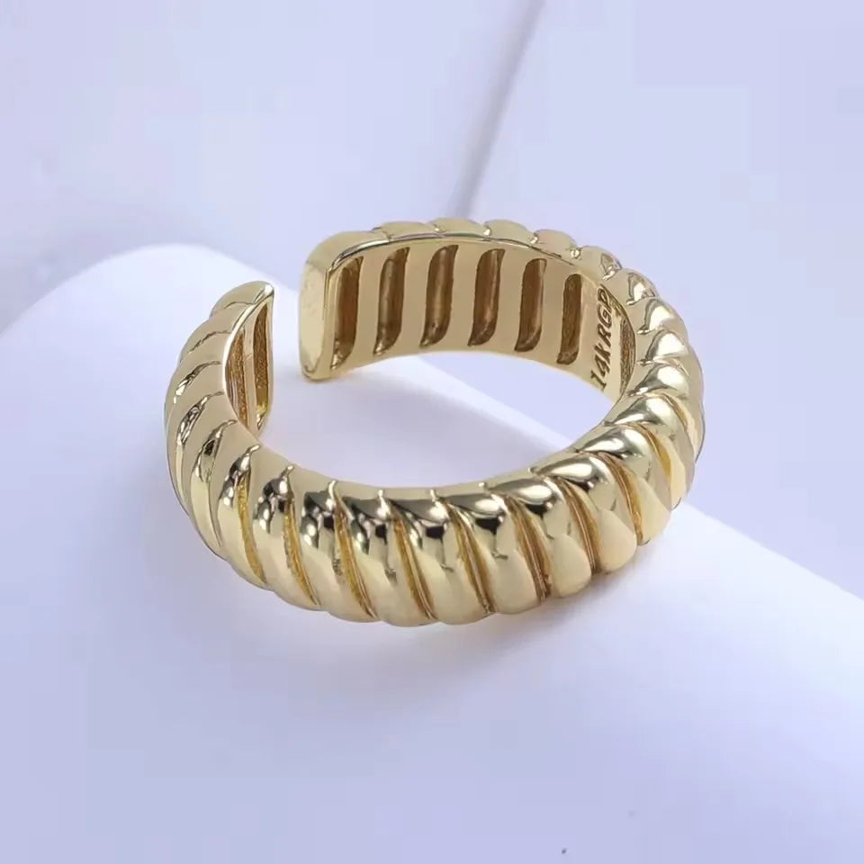 DANA 925 Sterling Silver Arched Wide Ring