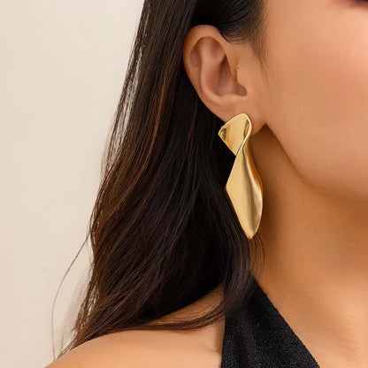 Vintage Punk Smooth Metal Stud Earrings